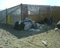 rifiuti_spiaggia_200